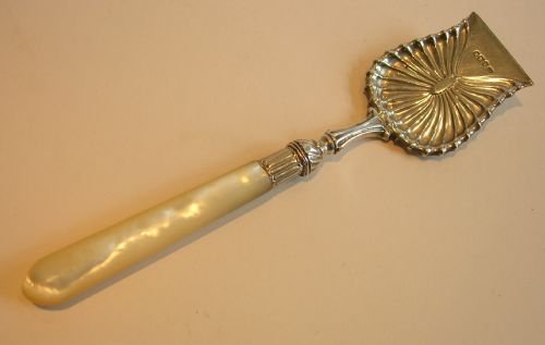 Antique English Sterling Silver & Mother of Pearl Butter Spade
