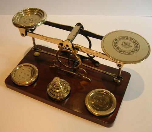 Grand Large Antique English Mahogany & Brass Postal Scale - Signed