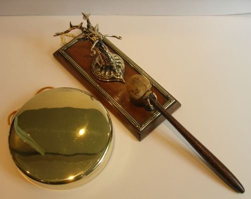 fig 2. Antique English Figural Oak & Brass Dinner Gong by William Tonks c.1880
