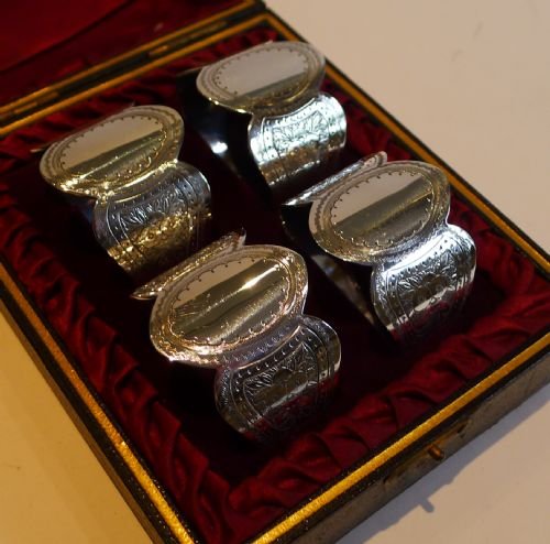Stunning Boxed Set Four English Silver Plated Napkin Rings C.1900