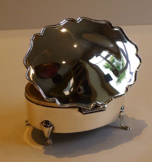 Elegant Small English Sterling Silver Jewellery / Jewelry Box - 1923