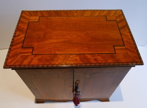 fig 1. Fabulous George III Satinwood & Laburnum Collectors Cabinet c.1815