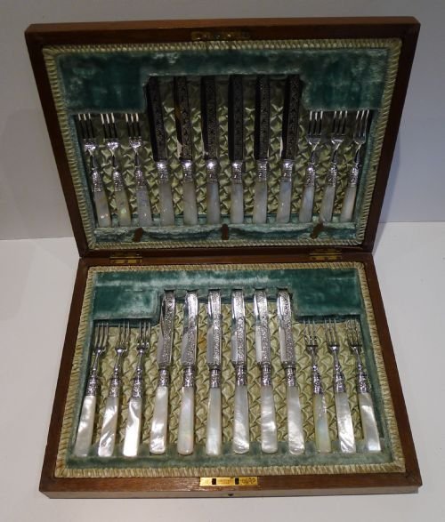 Magnificent Set 12 Fruit Knives & Forks / Mother of Pearl Handles - Registration for 1893