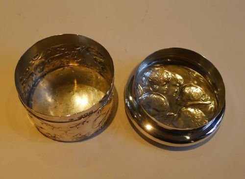 fig 1. Antique Silver Box by William Comyns - Reynold's Angels - 1903