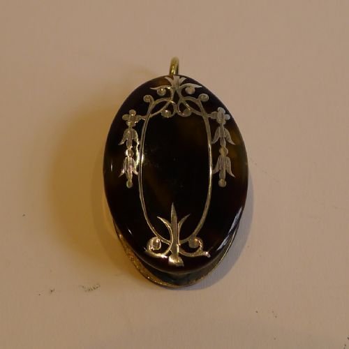 Pretty Tortoise Shell Clad Magnifying Glass - Silver Pique Inlay