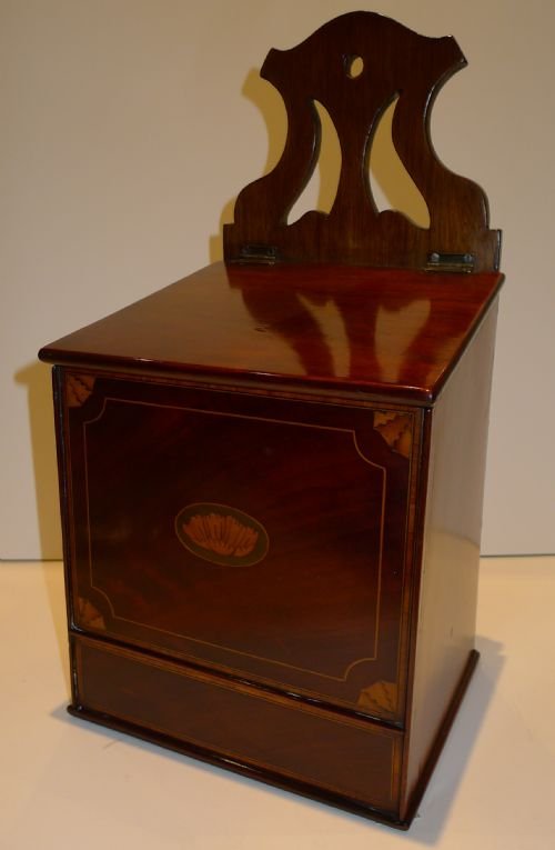 Handsome English Georgian Inlaid Mahogany Candle Box C.1820
