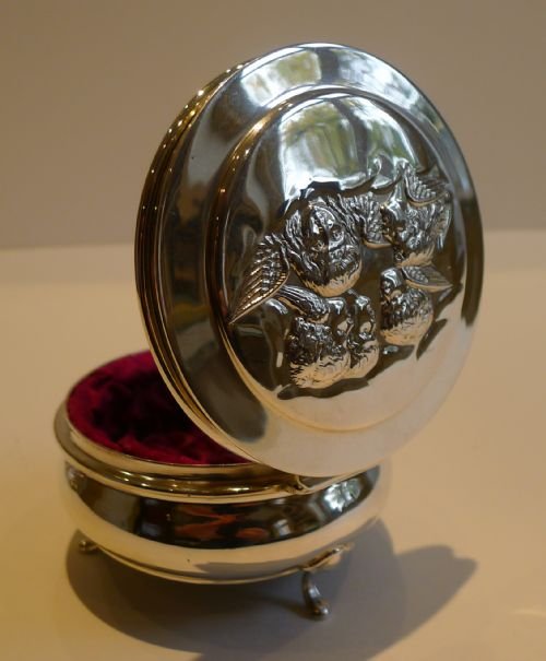 Antique English Sterling Silver Jewellery Box - London 1901 - Reynold's Angels
