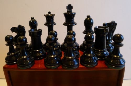 fig 1. Handsome Top-Notch Edwardian English Boxwood & Ebony Chess Set c.1910