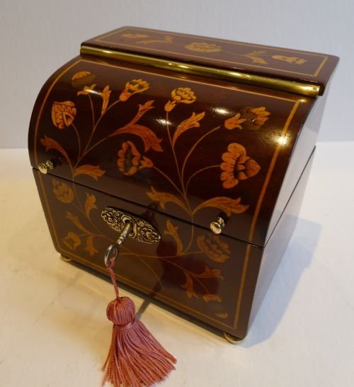 Rare Marquetry Inlaid Dutch Mahogany Single Tea Caddy C.1810