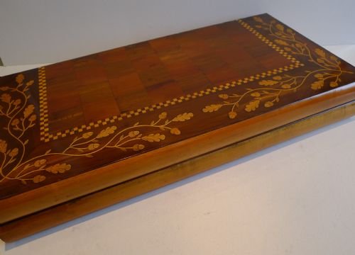 fig 2. Stunning Rare Irish Killarney Arbutus Chess & Backgammon Board c.1850