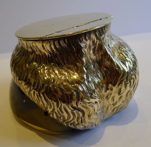 fig 1. Antique English Horse's Hoof Table Vesta by Asprey of Bond Street, London c.1890