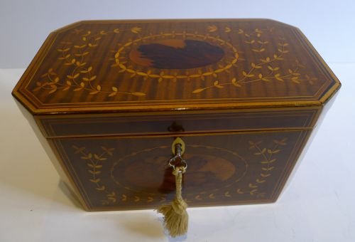 Magnificent Sheraton Eight-sided Harewood & Laburnum Tea Caddy C.1780