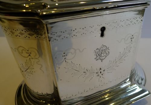 fig 1. Antique English Double Compartment Tea Caddy c.1890 - Ribbon & Bow Engraved
