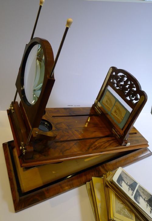 Huge Grand Antique English Walnut Roswell's Patent Type Stereographoscope C.1870