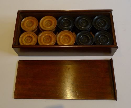 Antique English Boxed Set Ebony & Boxwood Draughts / Checkers / Backgammon Counters C. 1880