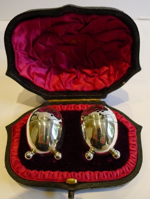 Fabulous Boxed Pair Antique English Sterling Silver Pepperettes - Mappin & Webb - 1898