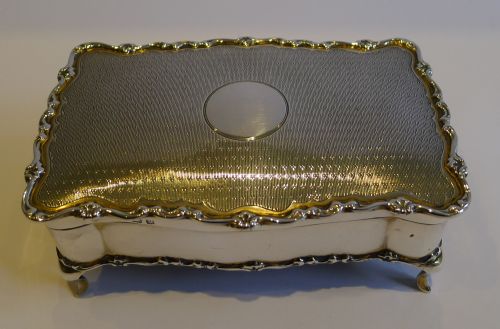 Magnificent English Sterling Silver Jewellery Box - Original Interior - Fitted for Six Rings