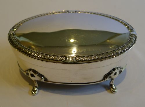 English Sterling Silver Jewellery / Trinket Box - Birmingham 1917