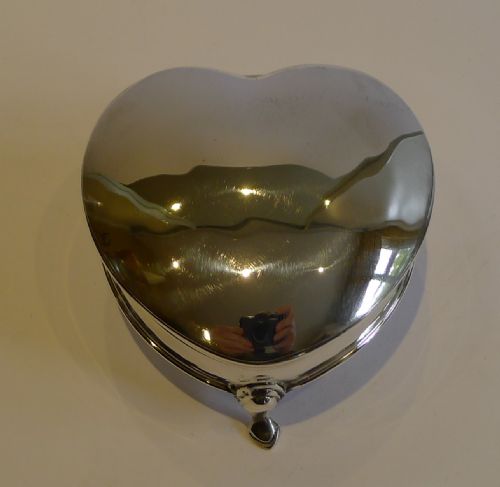 Antique Sterling Silver Heart Jewellery / Trinket Box - Chester 1906