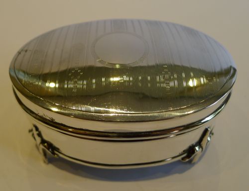 Handsome English Sterling Silver Jewellery / Trinket Box - 1918