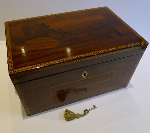 Large Elegant English Regency Mahogany & Rosewood Jewellery / Table Box C.1820 - Intricate Inlay