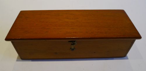 fig 1. Antique English Boxed Set Bone & Ebony Wood Dominoes c.1890