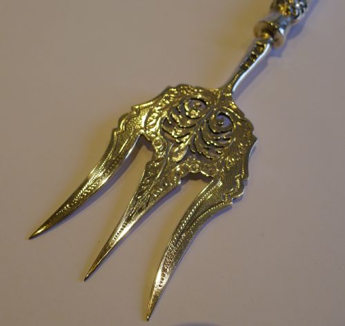 fig 1. Stunning Antique English Bread Fork In Sterling Silver - 1901