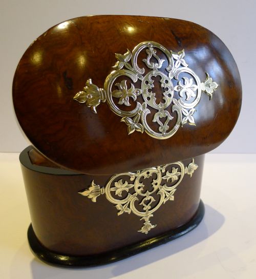 fig 1. Top-Notch Antique English Burl Walnut Tea Caddy by Pearce, London c.1860