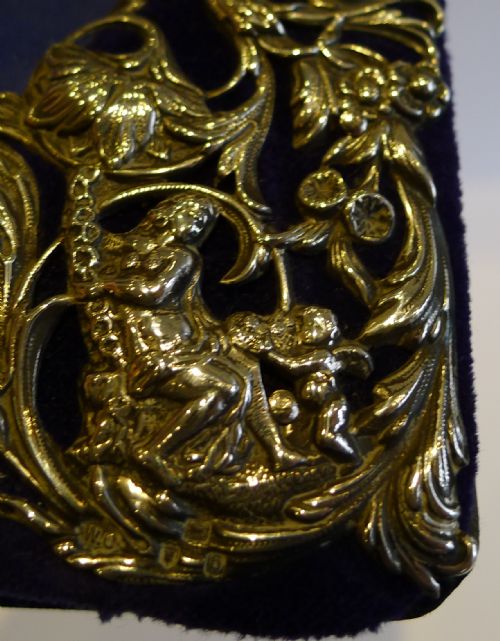 fig 1. Antique Sterling Silver Heart Photograph Frame - Art Nouveau & Cherubs by William Comyns - 1897