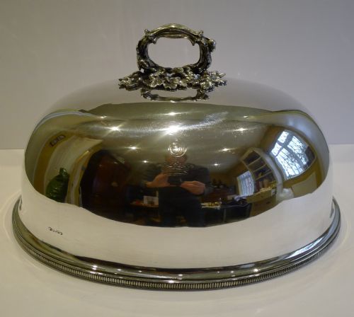 Grand Large Antique English Meat Cover / Food Dome - Oak Leaf and Acorn Handle.