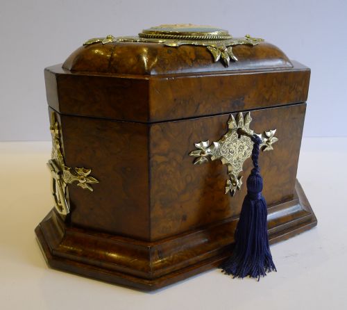 fig 2. Rare & Grand Antique English Tea Caddy by Parkins & Gotto, London c.1860 - Wedgwood Mount