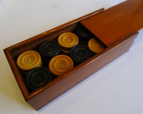 Antique English Boxed Set Ebony & Boxwood Draughts / Checkers / Backgammon Counters C.1900