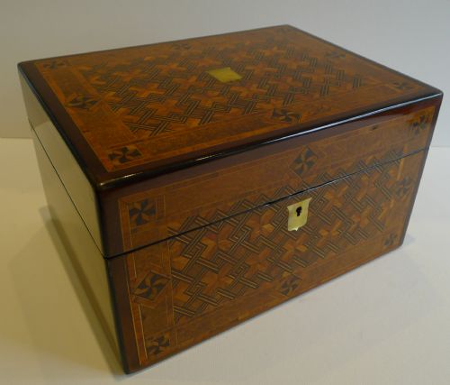 Stunning Quality Antique English Inlaid Walnut Jewellery Box C.1860