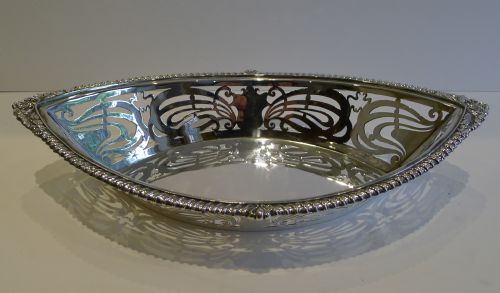 English Art Nouveau Silver Plated Bread Basket by Elkington - 1908