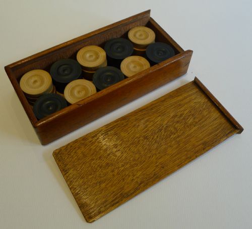 Antique English Boxed Set Ebony & Boxwood Draughts / Checkers / Backgammon Counters C.1900