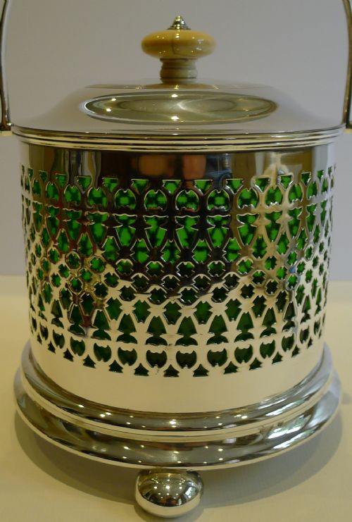 fig 1. Antique English Silverplated Biscuit Box c.1880 - Original Emerald Green Glass Liner