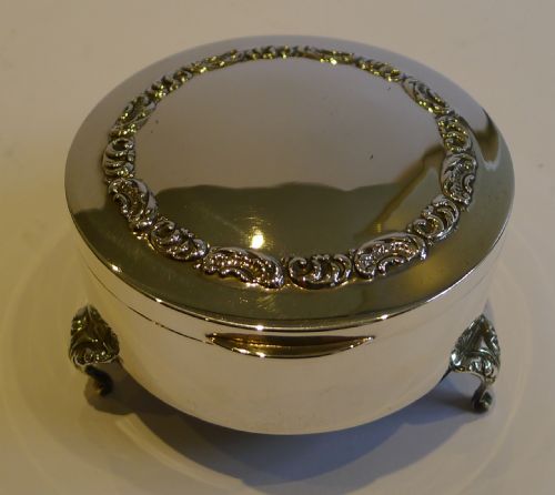 Elegant Antique English Sterling Silver Jewelry Box - Birmingham 1904