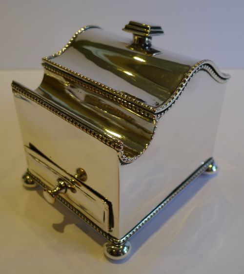 English Georgian Inkstand / Inkwell in Silver Plate C.1810