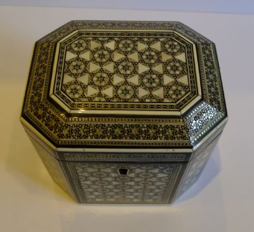 fig 2. Rare Early 19th Century Anglo-Indian Ivory & Sadeli Mosaic Tea Caddy c.1820