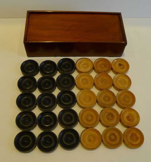 Antique English Boxed Set Ebony & Boxwood Draughts / Checkers / Backgammon Counters C.1900
