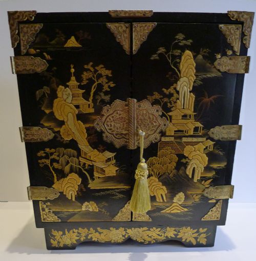 Magnificent Antique English Chinoiserie / Penwork Collectors Cabinet C.1790
