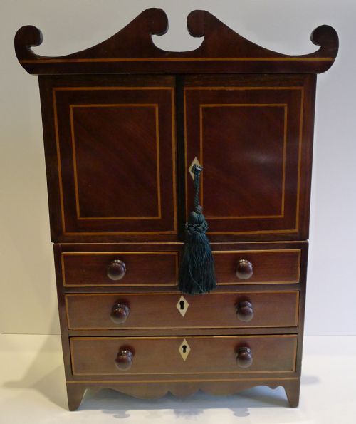 Magnificent English Regency Miniature Linen Press - Apprentice Piece C.1820

