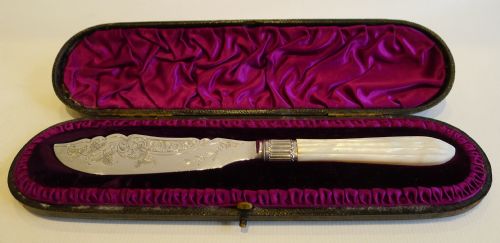 fig 1. Antique Boxed English Sterling Silver & Mother of Pearl Butter Knife