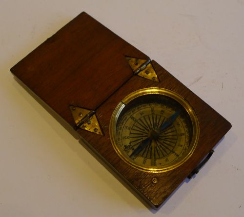 Small English Georgian Pocket Compass C.1800 in Mahogany Case
