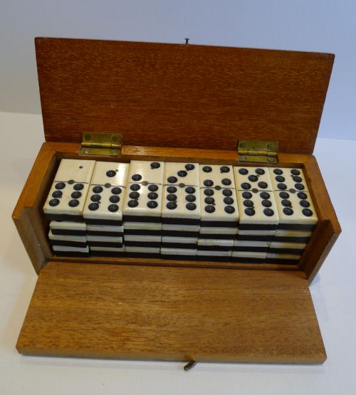 fig 1. Beautiful Mahogany Boxed Set Antique English Bone & Ebony Dominoes