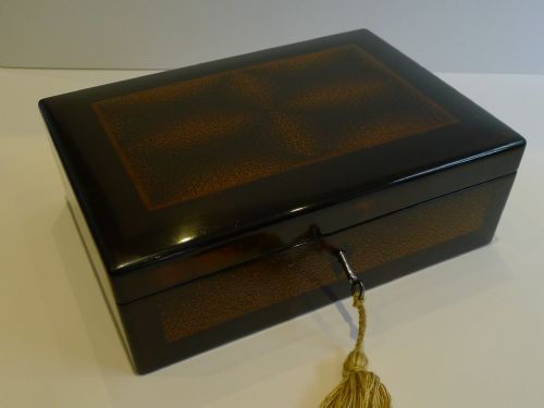 Rare & Exotic Antique French Burr Palm & Ceylon Ebony Table Box C.1880
