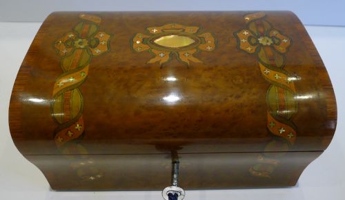 fig 1. Prettiest Antique French Marquetry Inlaid Box c.1860