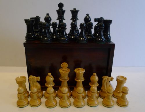 Antique English Weighted Boxwood Chess Set with Storage Box C.1910