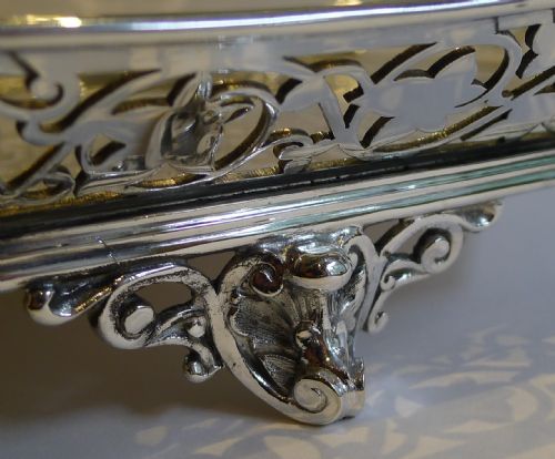 MAGNIFICENT ANTIQUE ENGLISH RETICULATED SERVING TRAY BY LEE WIGFULL C1880 - ADDITIONAL PHOTO 2