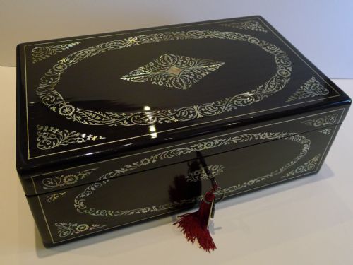 Top Quality English William IV Writing Slope / Lap Desk C.1840 - Signed Lowe, Bristol
